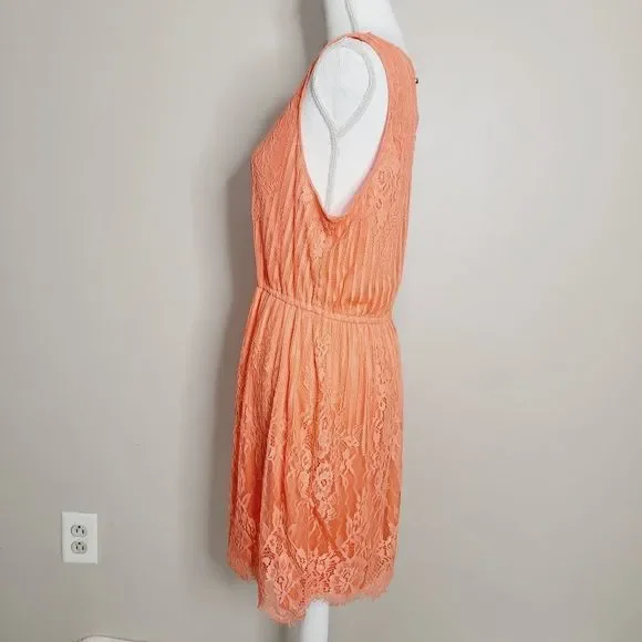 Buckle Peach Lace Dress Large - Picture 4 of 9
